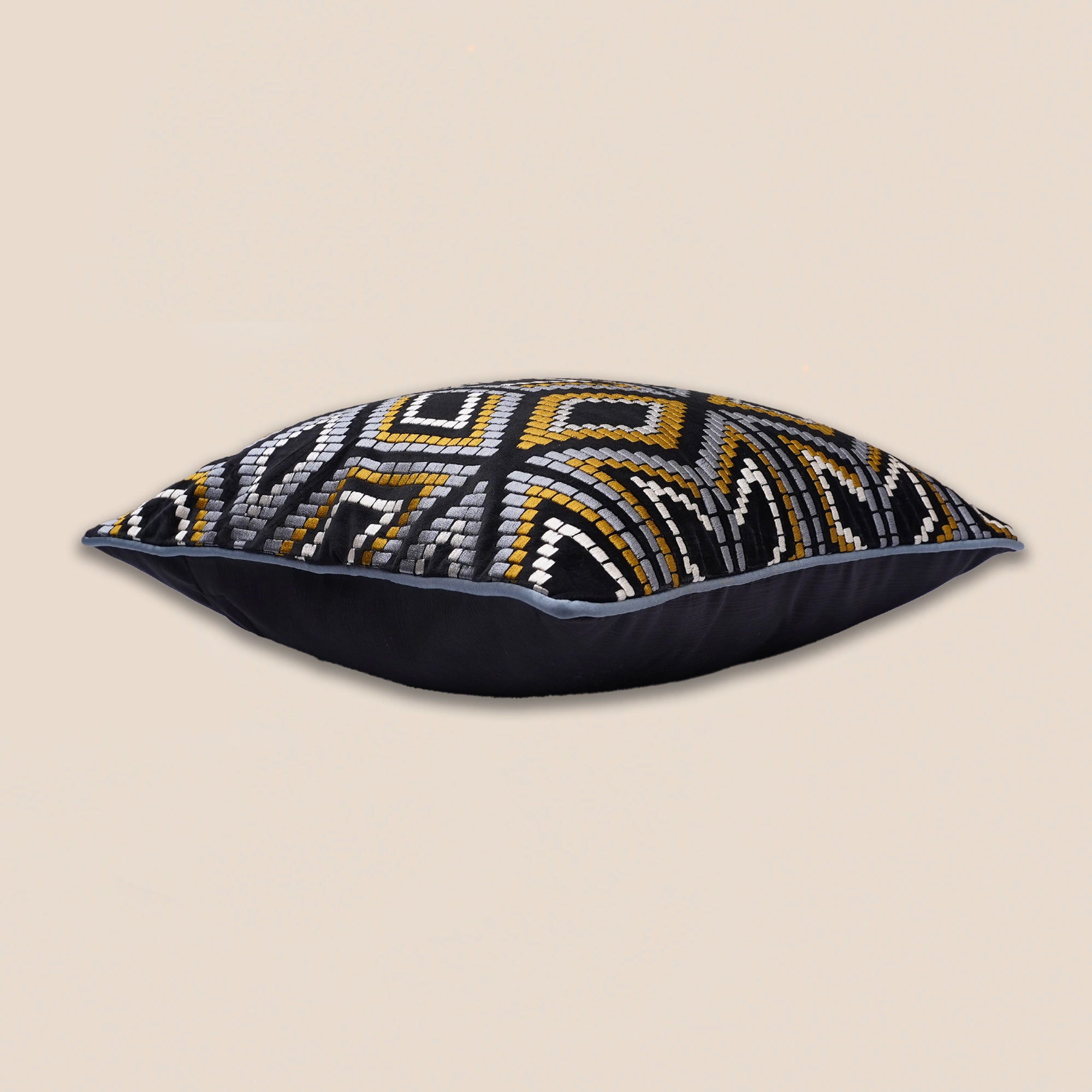 TWILIGHT PATTERN (YELLOW PIPING)