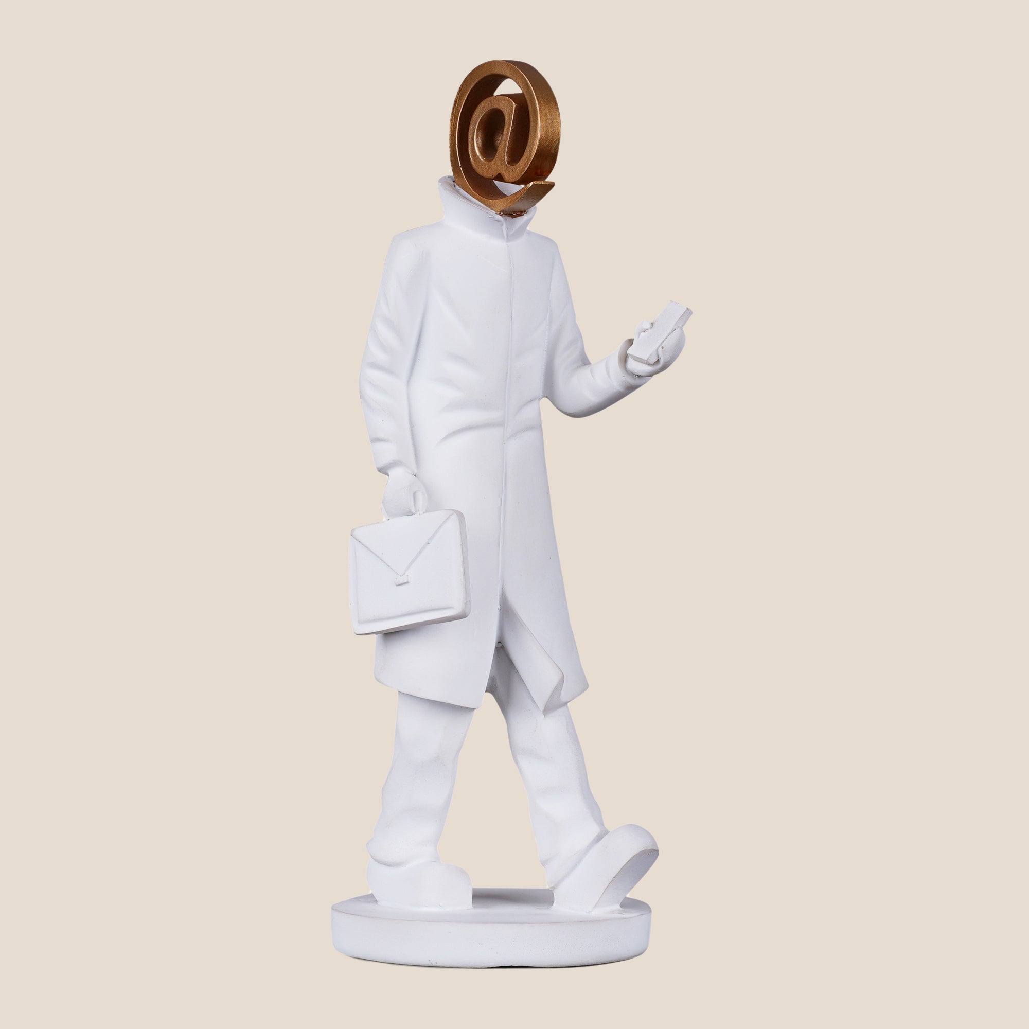 @Boss – The Digital Hustler