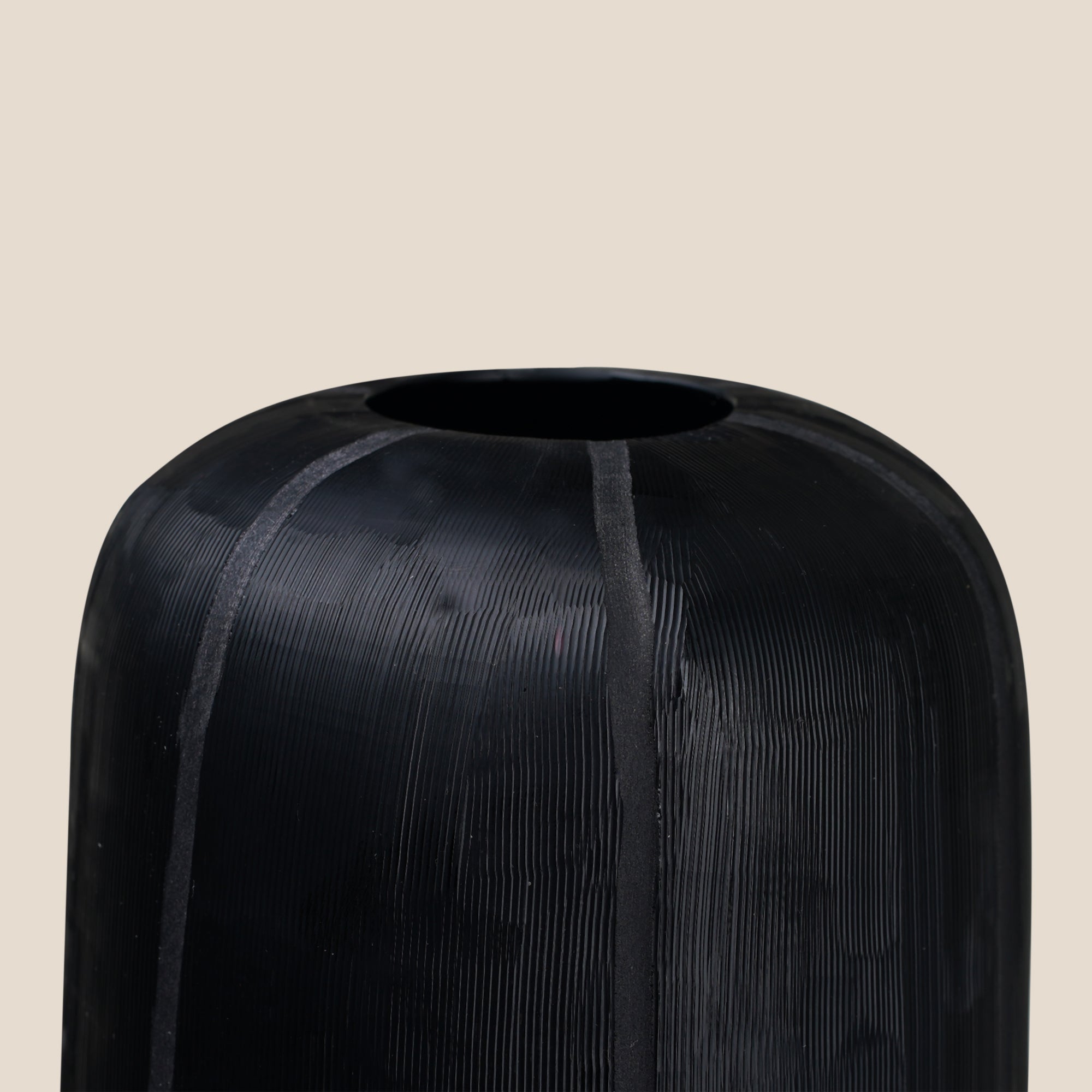 Noir Flute Vase