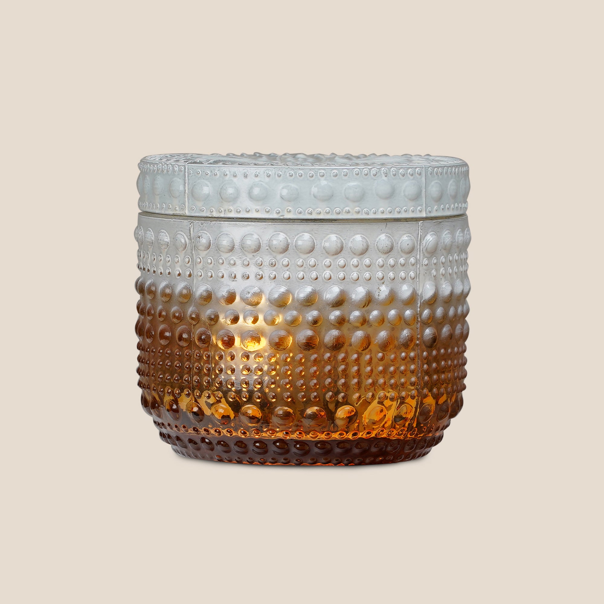 Dimpled Glow – White Gold